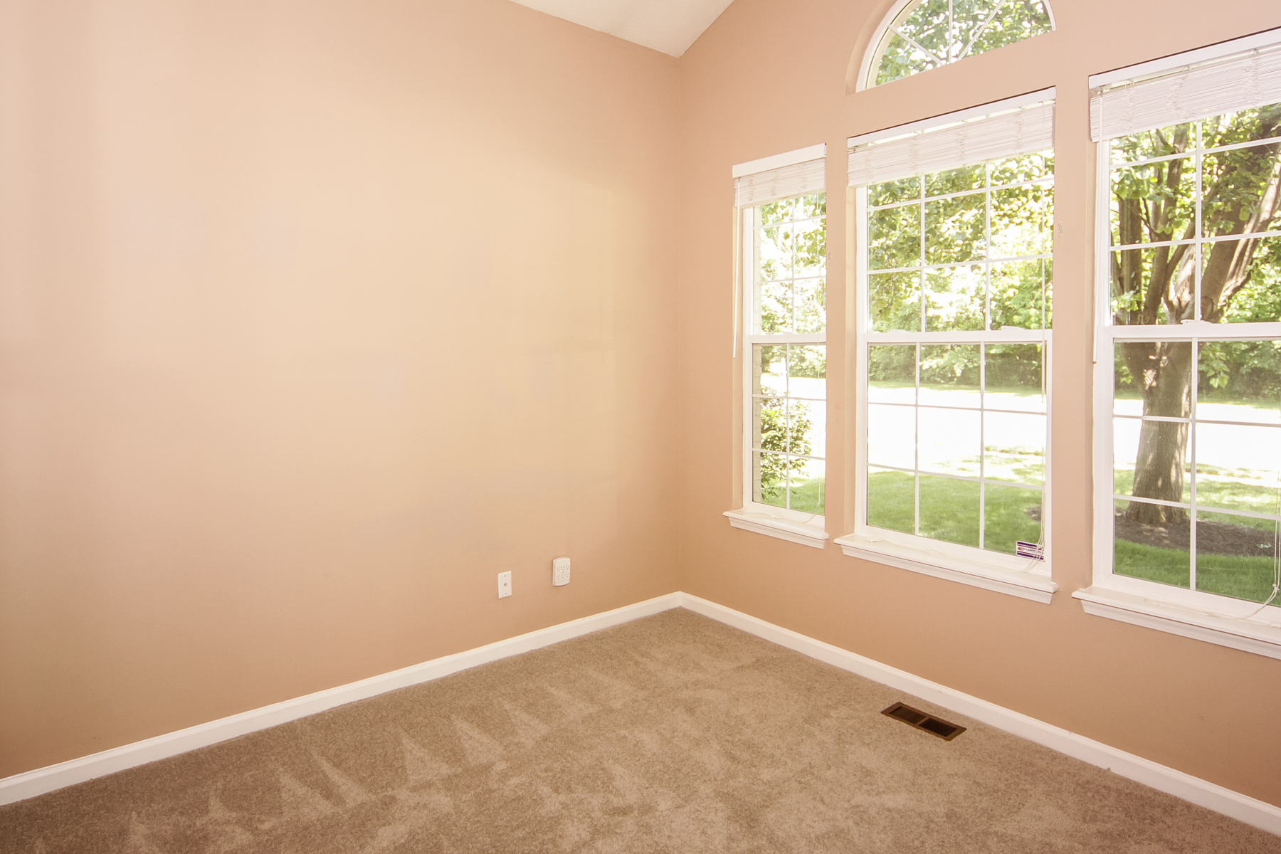 3581 Inverness Blvd, Carmel, IN 46032