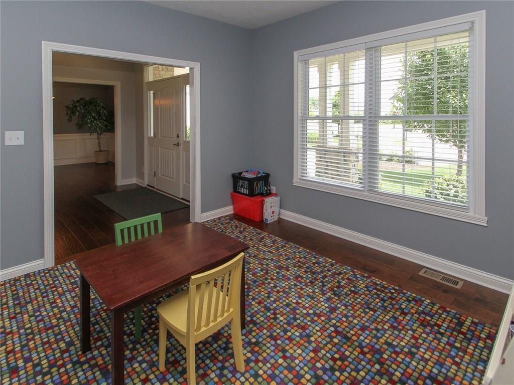 15608 Bethpage Trail, Carmel, IN 46033