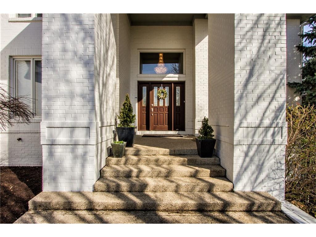 12071 BAYHILL Drive, Carmel, IN 46033