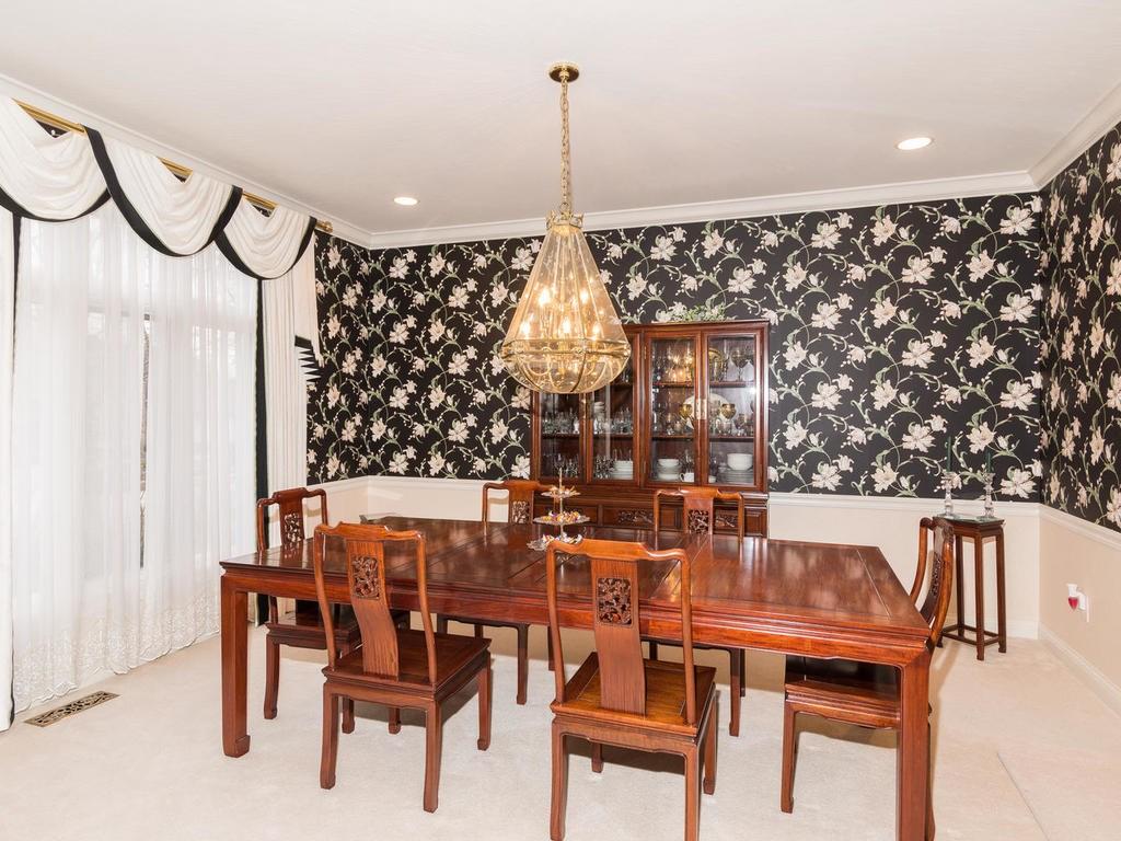 12027 Windpointe Pass, Carmel, IN 46033