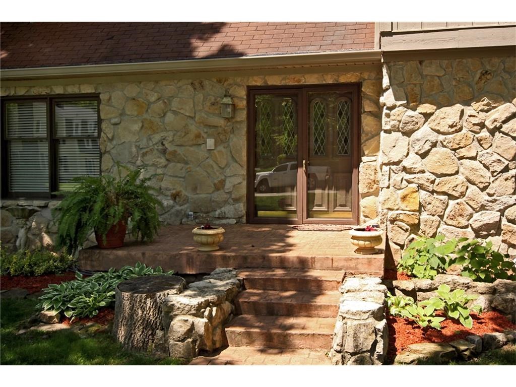 228 Red Oak Ridge, Carmel, IN 46033
