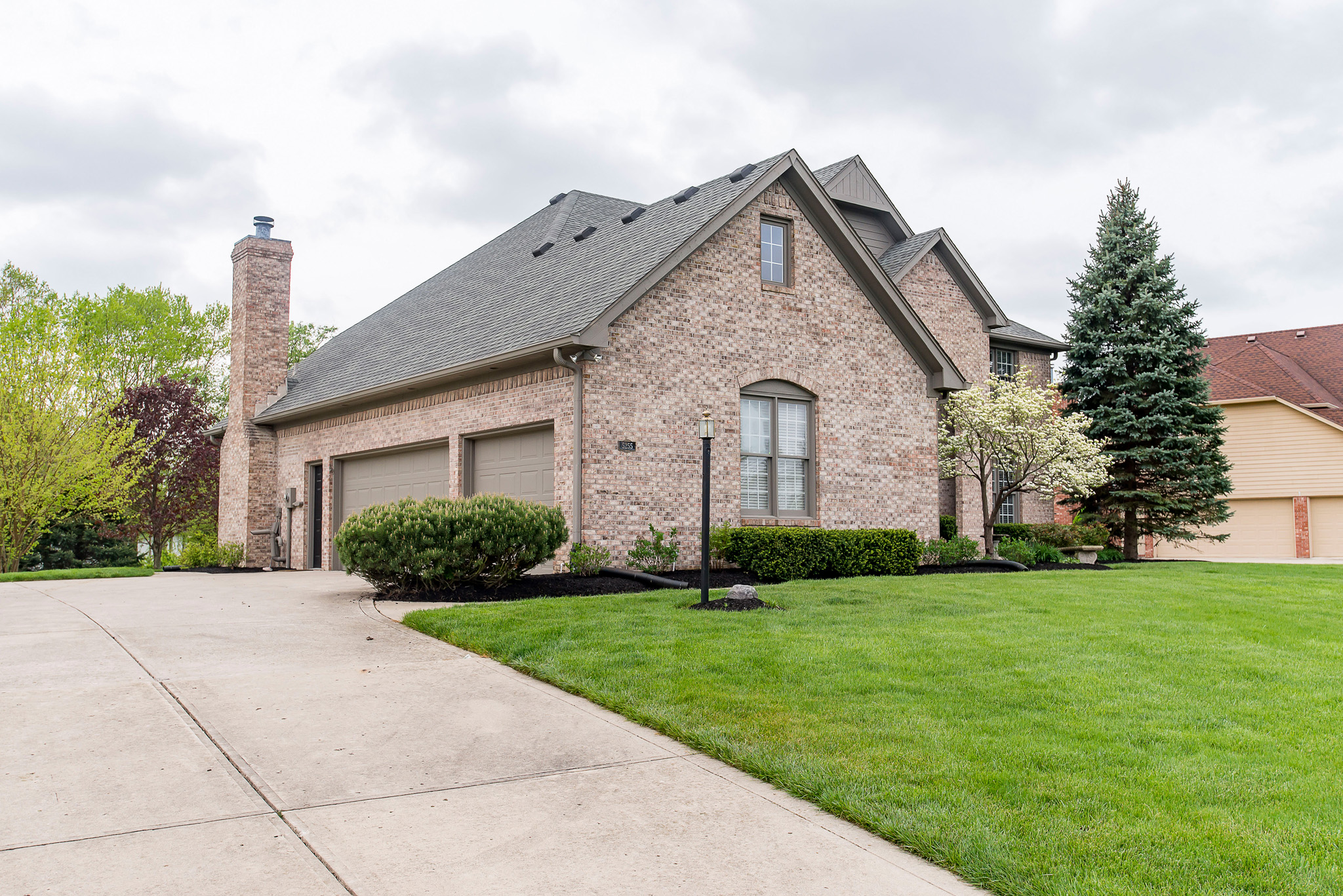5255 Apache Moon, Carmel, IN 46033