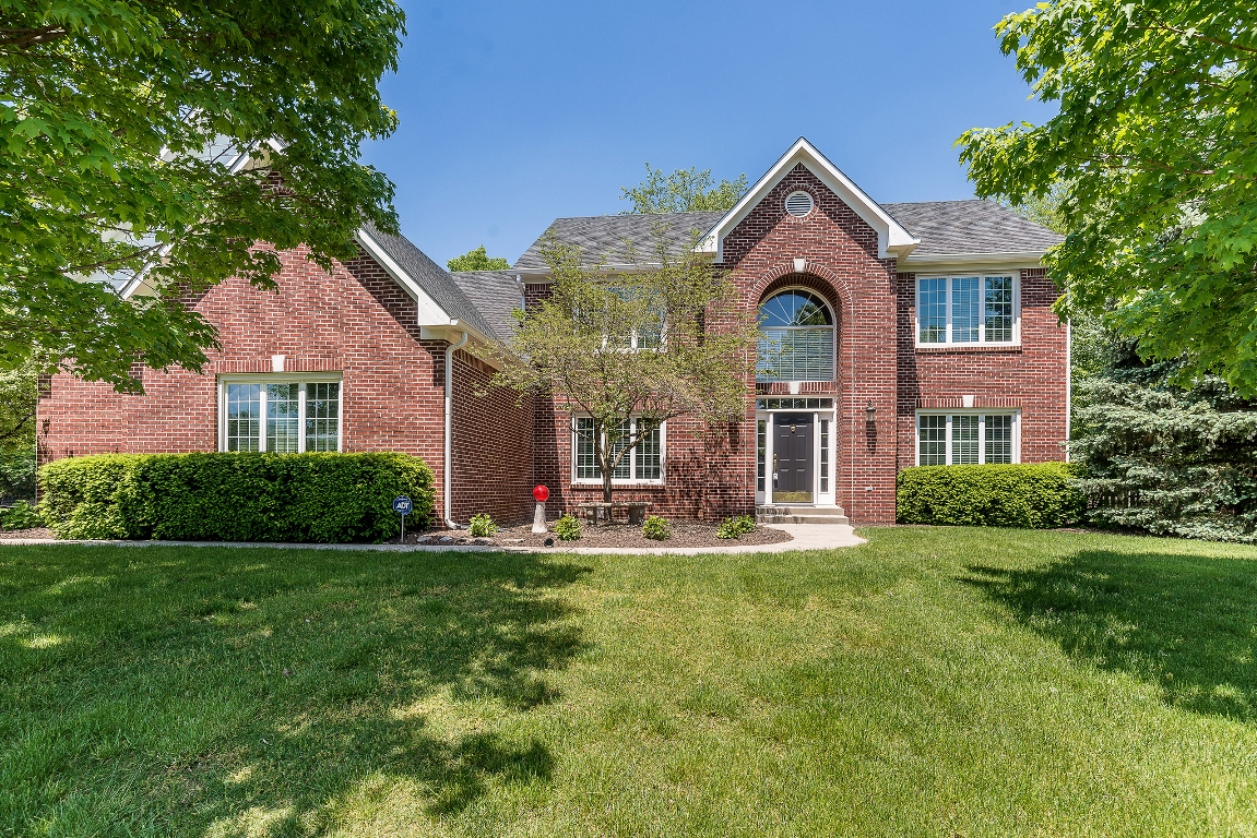 5776 Gyrfalcon Place, Carmel, IN 46033