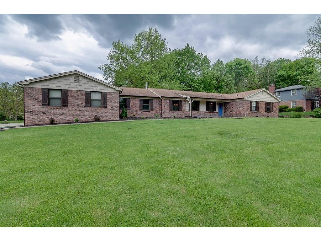 11222 West Lakeshore Drive, Carmel, IN 46033