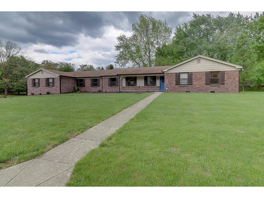 11222 West Lakeshore Drive, Carmel, IN 46033