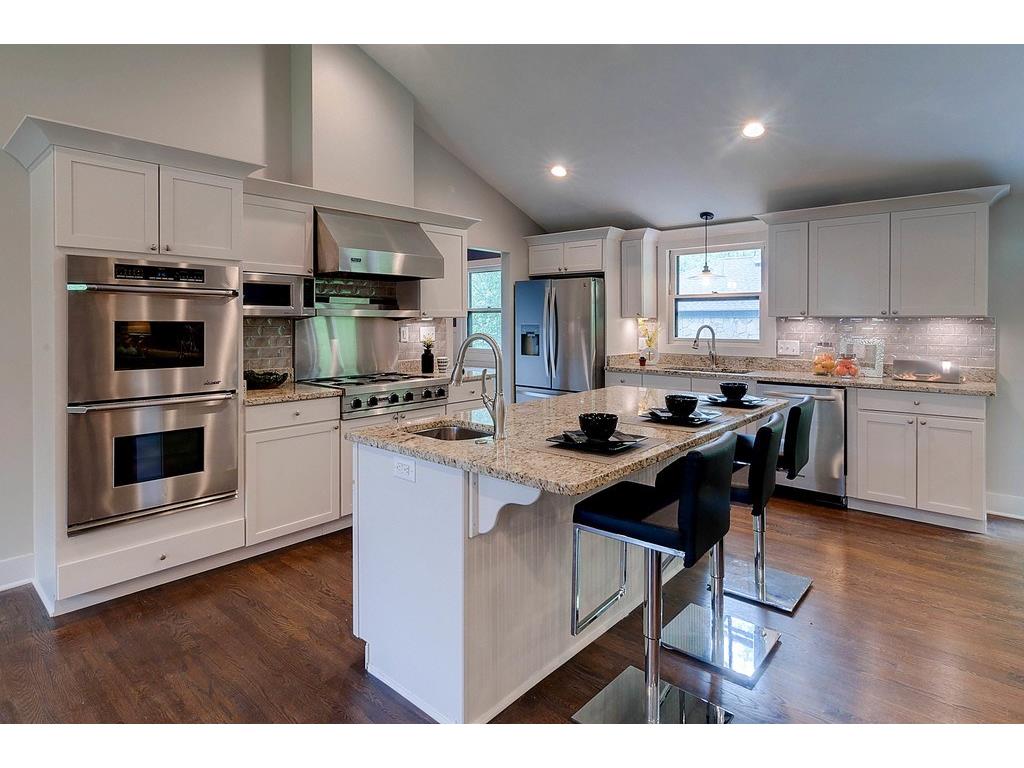11222 West Lakeshore Drive, Carmel, IN 46033