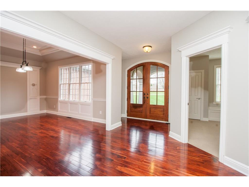 1055 BEAR CUB Drive, Cicero, IN 46034