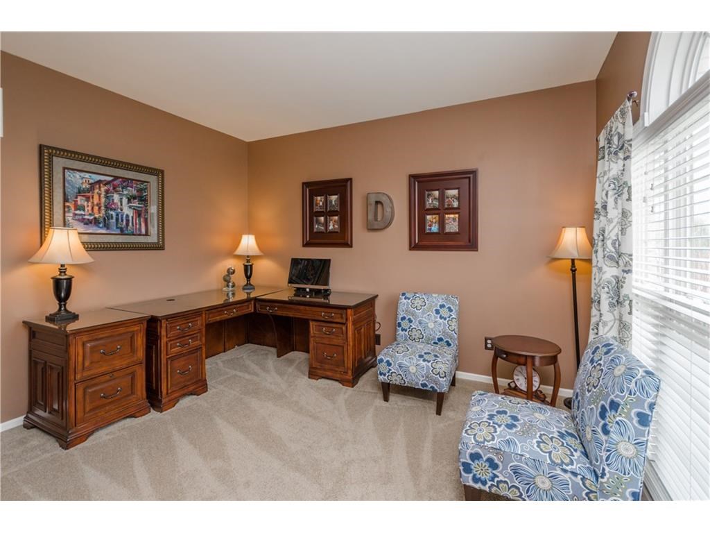 11937 Cross Country Ct, Fishers, IN 46037