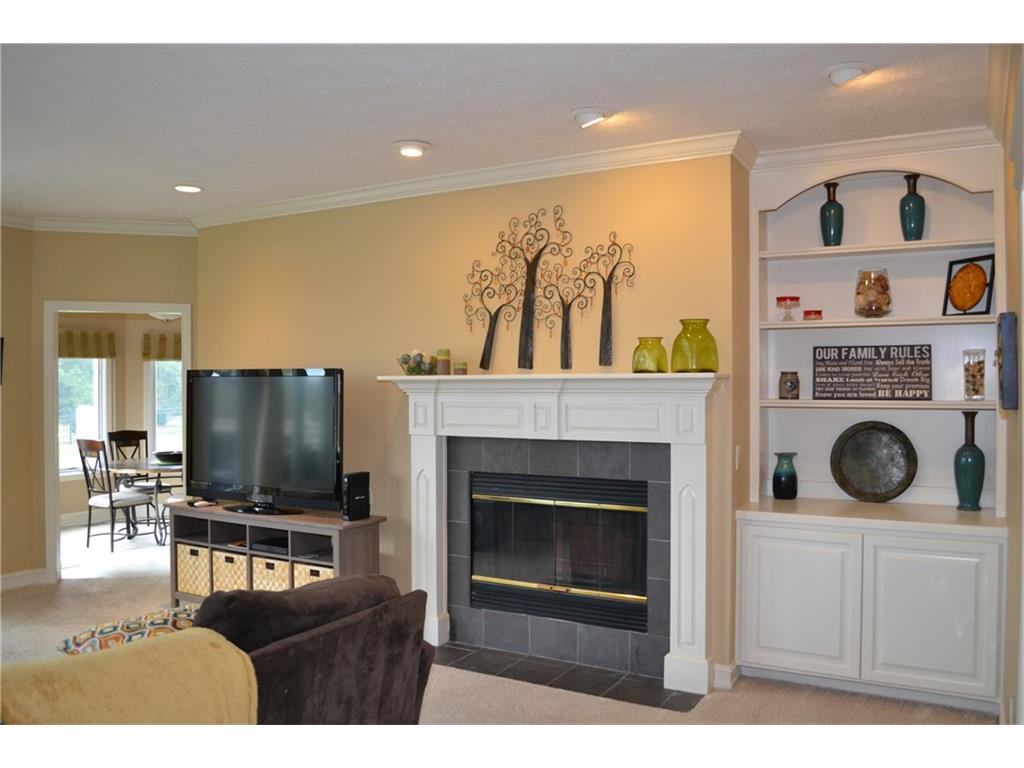 10689 Evergreen Point, Fishers, IN 46037