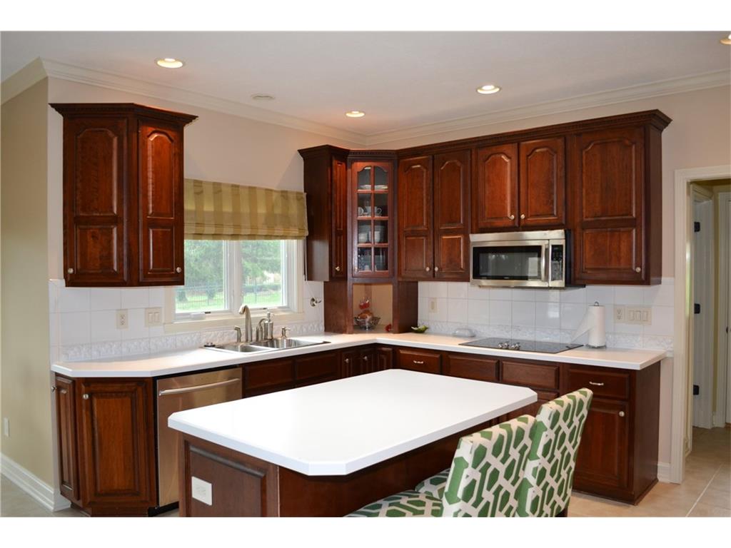 10689 Evergreen Point, Fishers, IN 46037