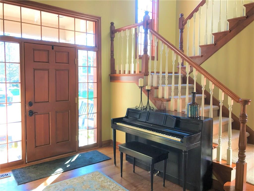 10040 Deer Run Circle, Fishers, IN 46037