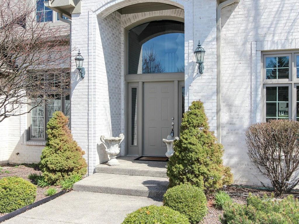 11230 TREYBURN Drive, Fishers, IN 46037