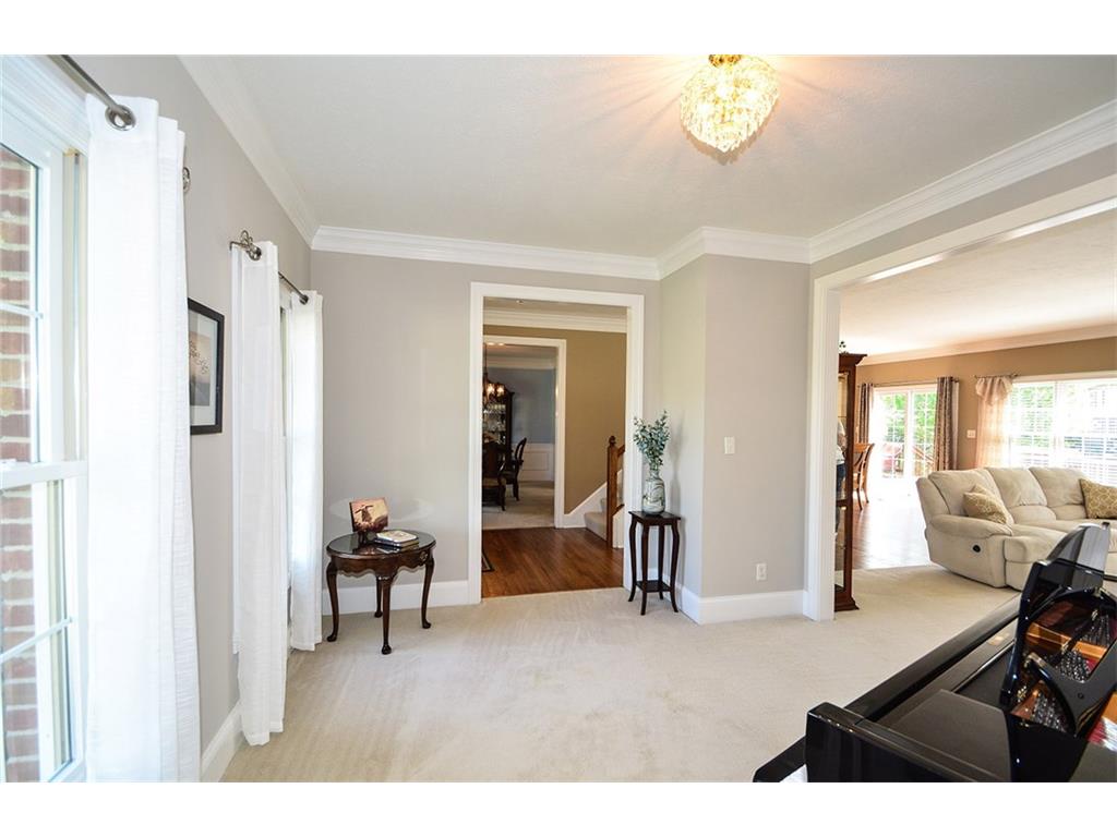 9894 Water Crest Drive, Fishers, IN 46038