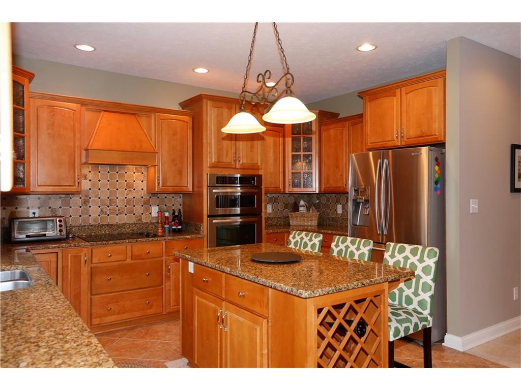 11062 Harbor Bay Drive, Fishers, IN 46040
