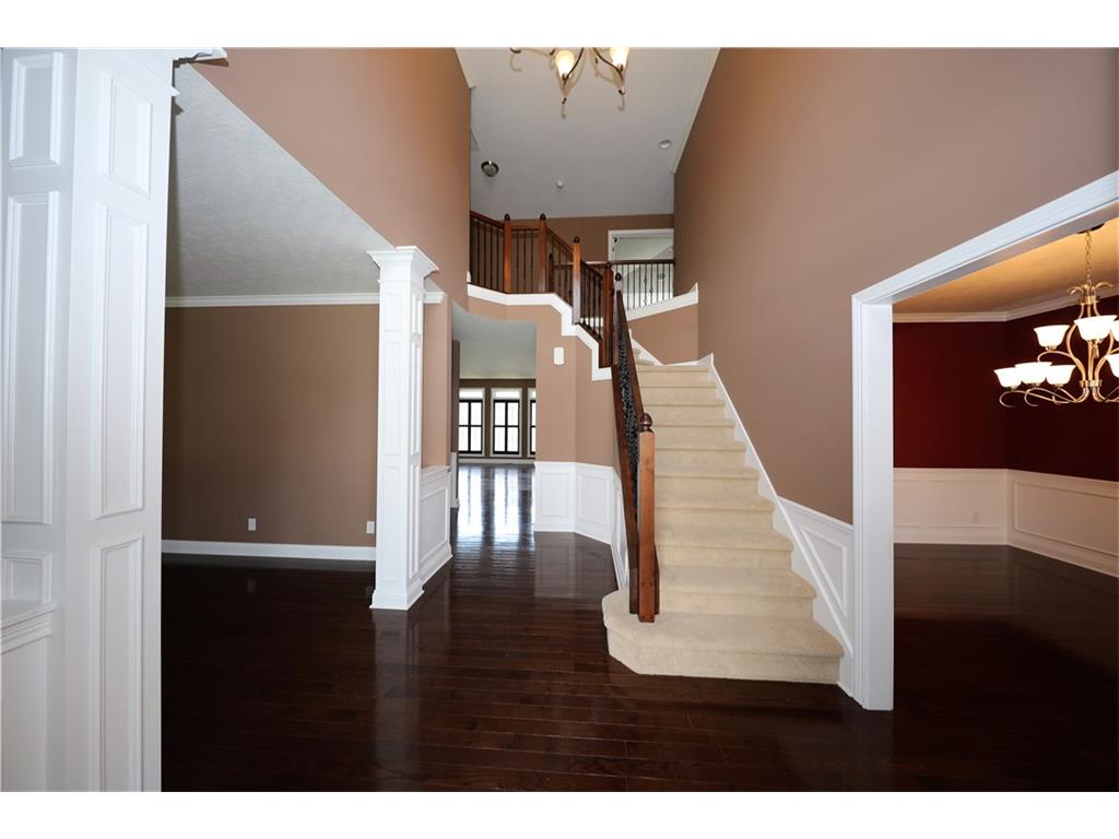 6533 West May Apple Drive, Mc Cordsville, IN 46055