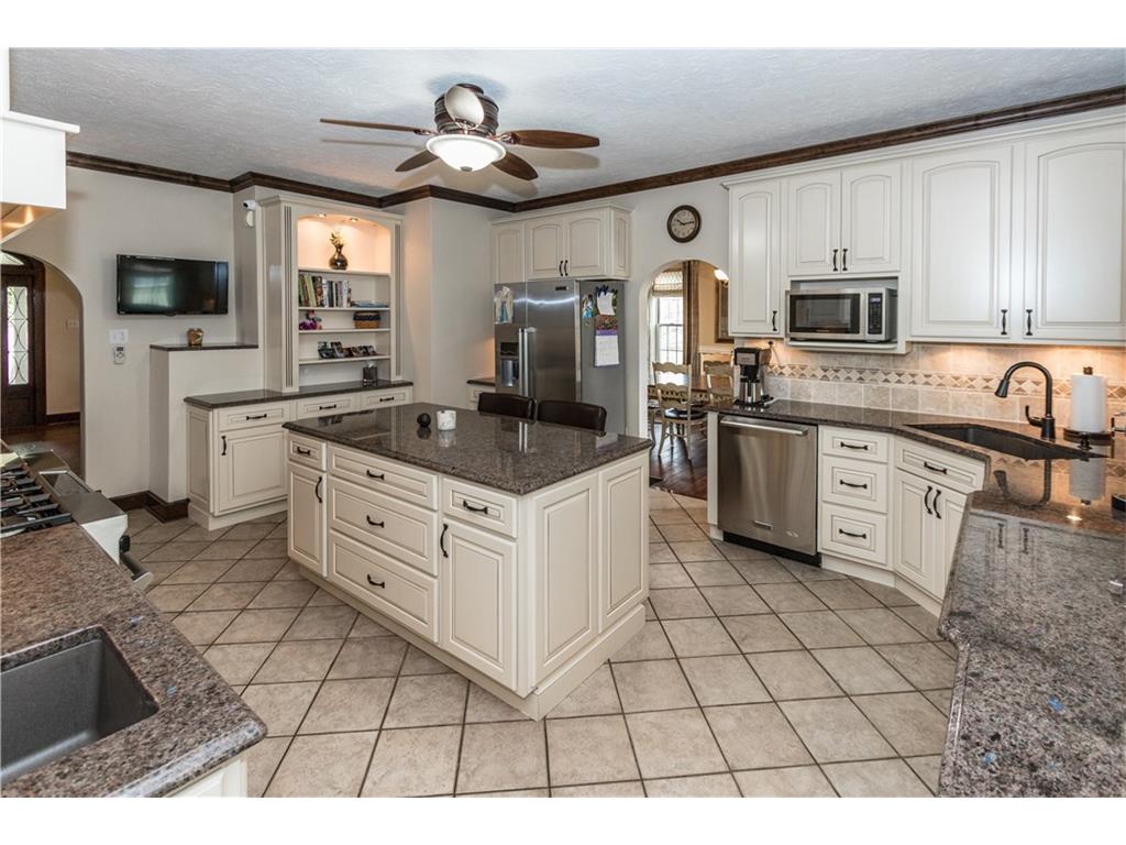 9268 South 400 E, Markleville, IN 46056