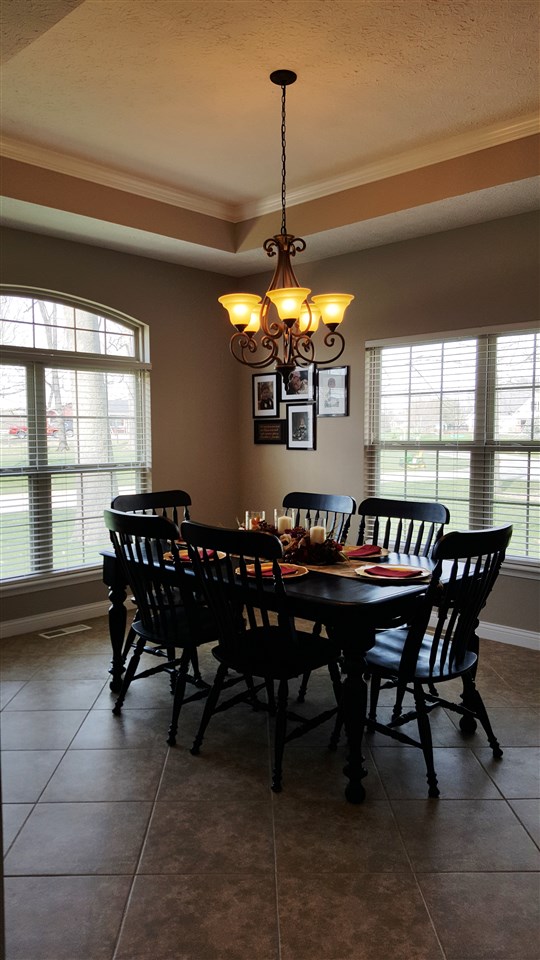 8527 VALLEY FARM ROAD, Mulberry, IN 46058