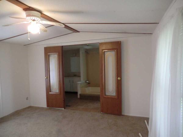 Rose Lake Estates 8646 W. Pin OakPendleton, IN 46064