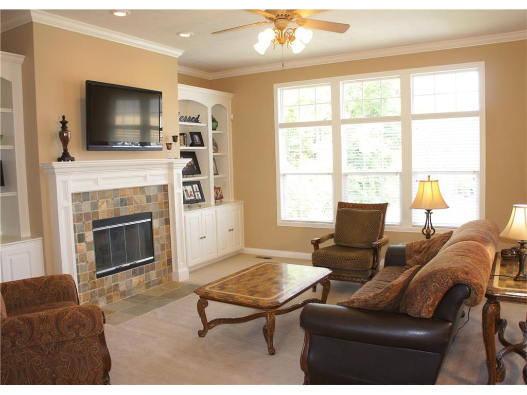 2720 Old Vines Drive, Westfield, IN 46074