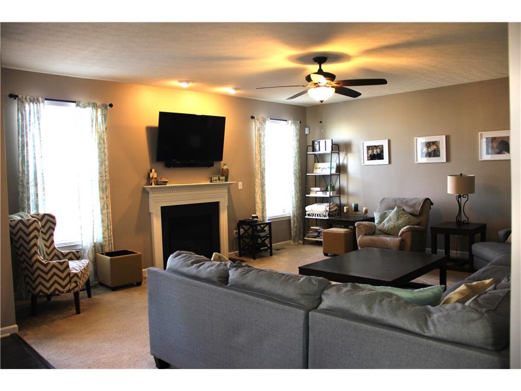 11915 Mannings Pass, Zionsville, IN 46077