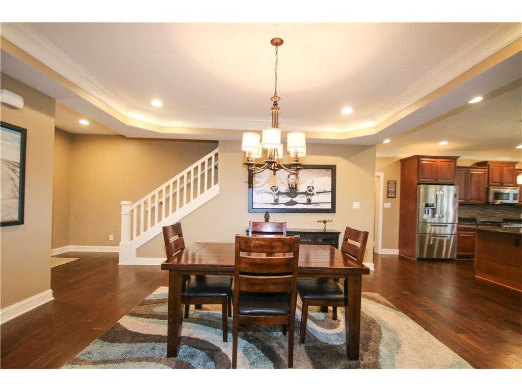 6738 REGENTS PARK Drive, Zionsville, IN 46077