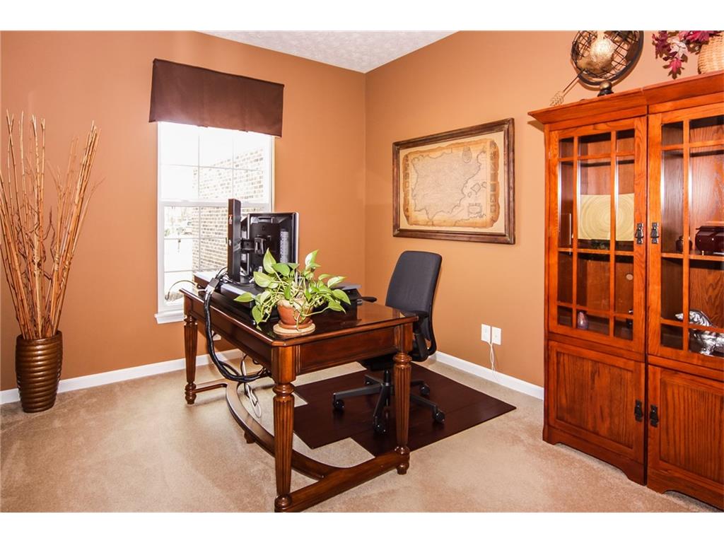 3238 Cimmaron Ash Drive, Zionsville, IN 46077