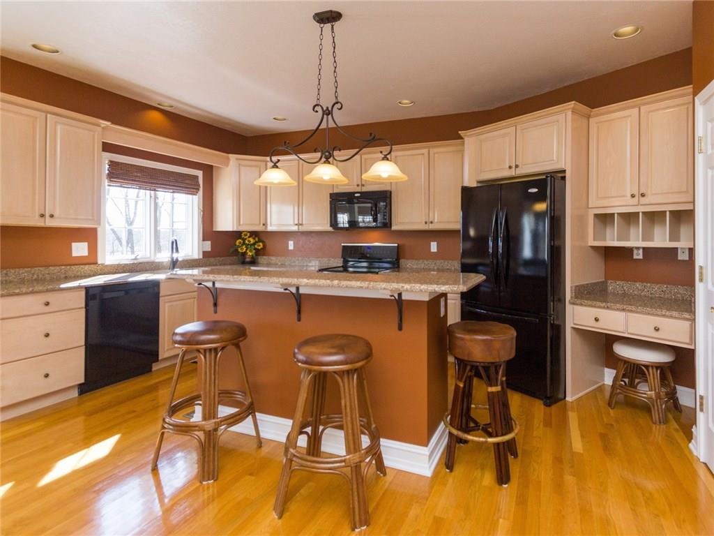 645 Mulberry Street, Zionsville, IN 46077