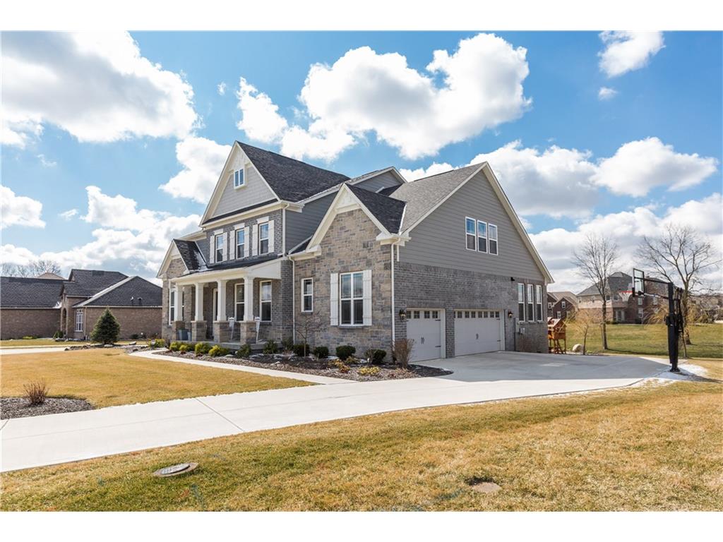 2506 Brookhaven Court, Zionsville, IN 46077