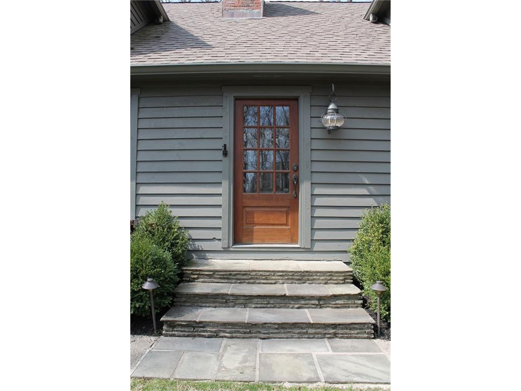 650 Spring Hills Drive, Zionsville, IN 46077