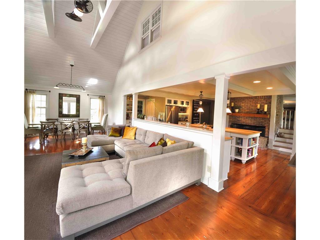 650 Spring Hills Drive, Zionsville, IN 46077