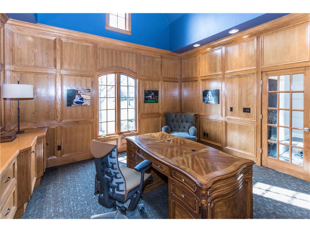 10192 HICKORY RIDGE Drive, Zionsville, IN 46077