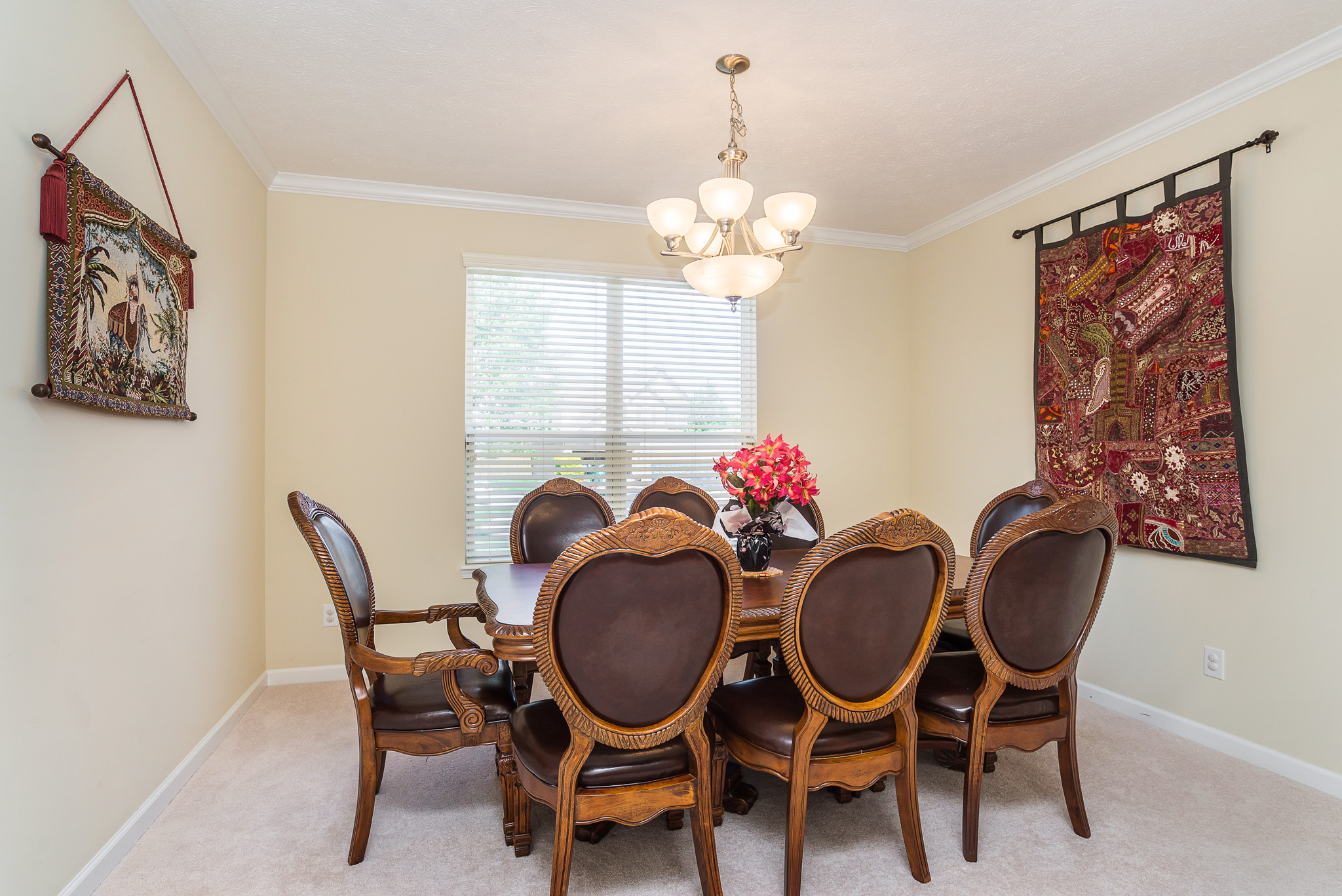7806 Parkdale Drive, Zionsville, IN 46077