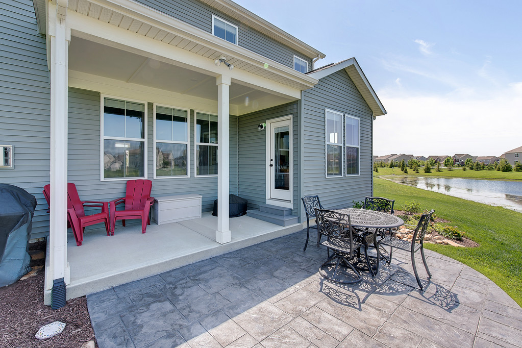 7728 Tanager Court, Zionsville, IN 46077