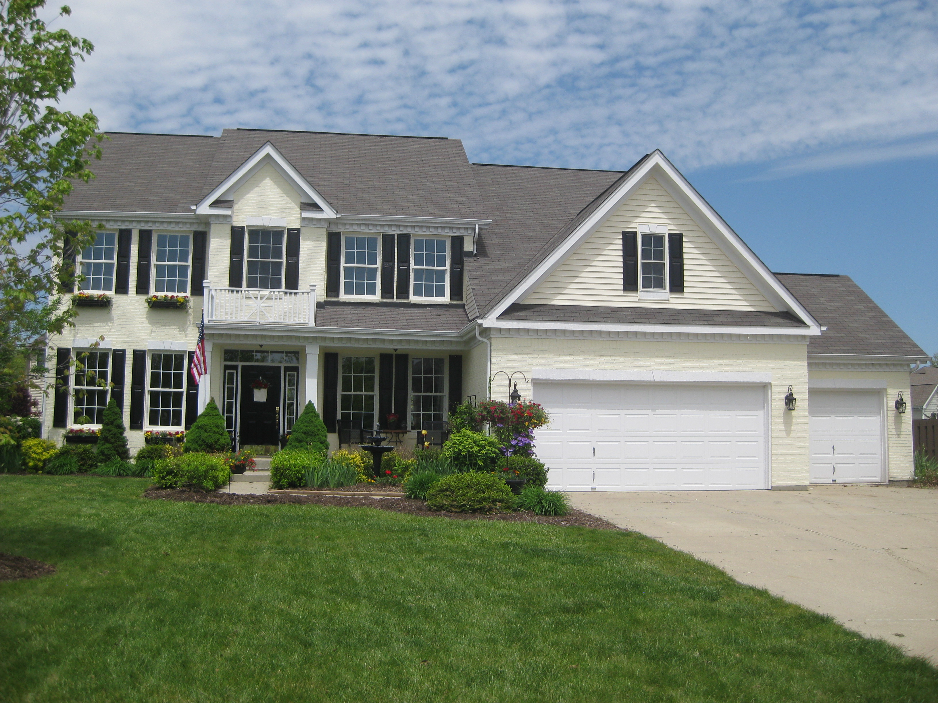 8838 Amber Stone Court, Zionsville, IN 46077