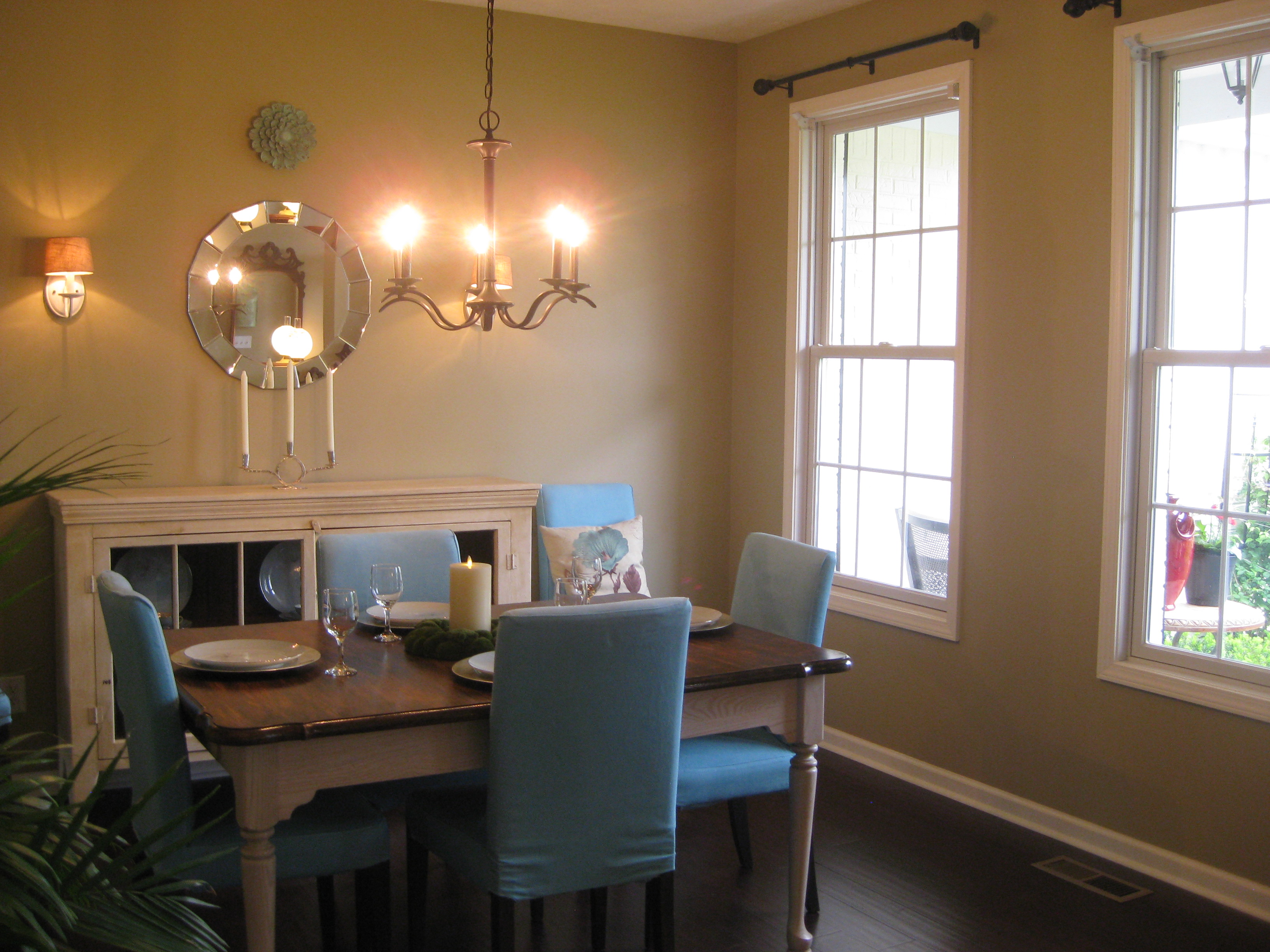 8838 Amber Stone Court, Zionsville, IN 46077