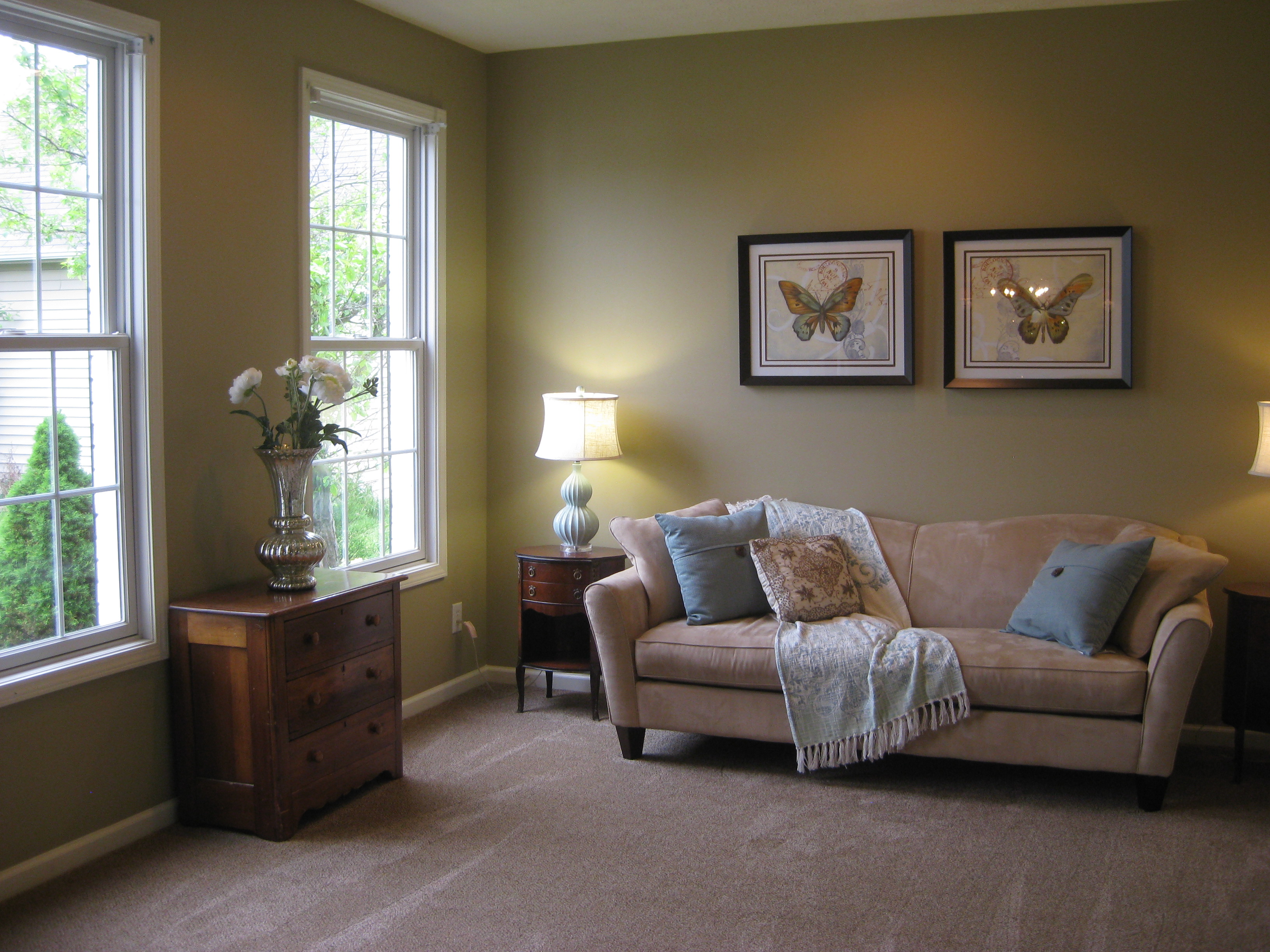 8838 Amber Stone Court, Zionsville, IN 46077