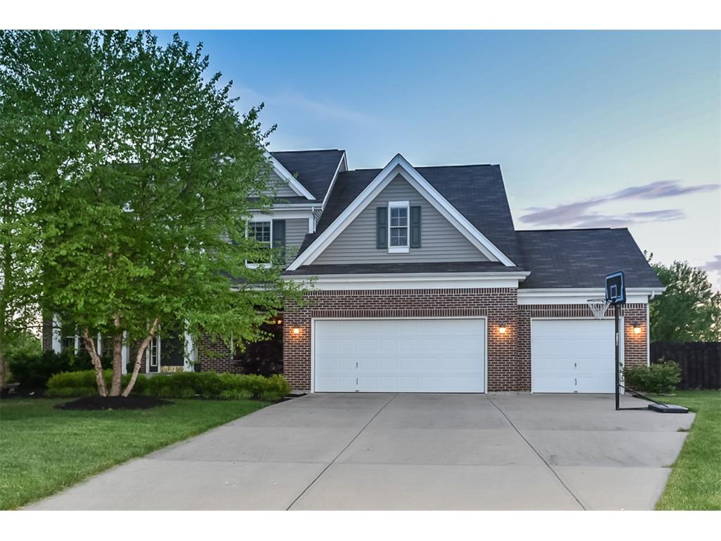 8797 Weather Stone Crossing, Zionsville, IN 46077