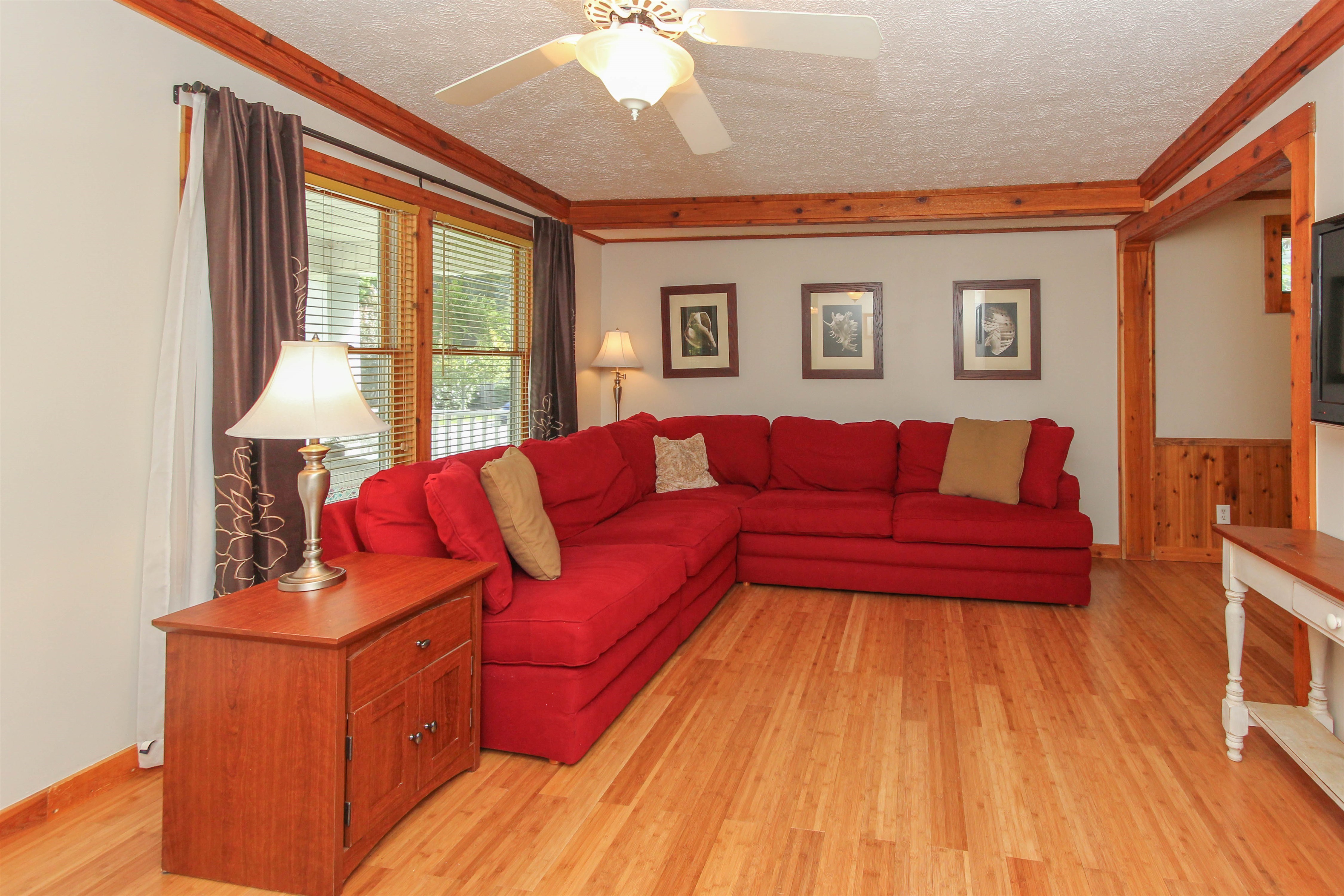 853 W Oak Street, Zionsville, IN 46077