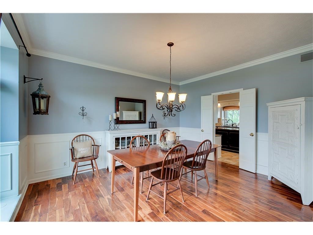510 Phantom Court, Zionsville, IN 46077