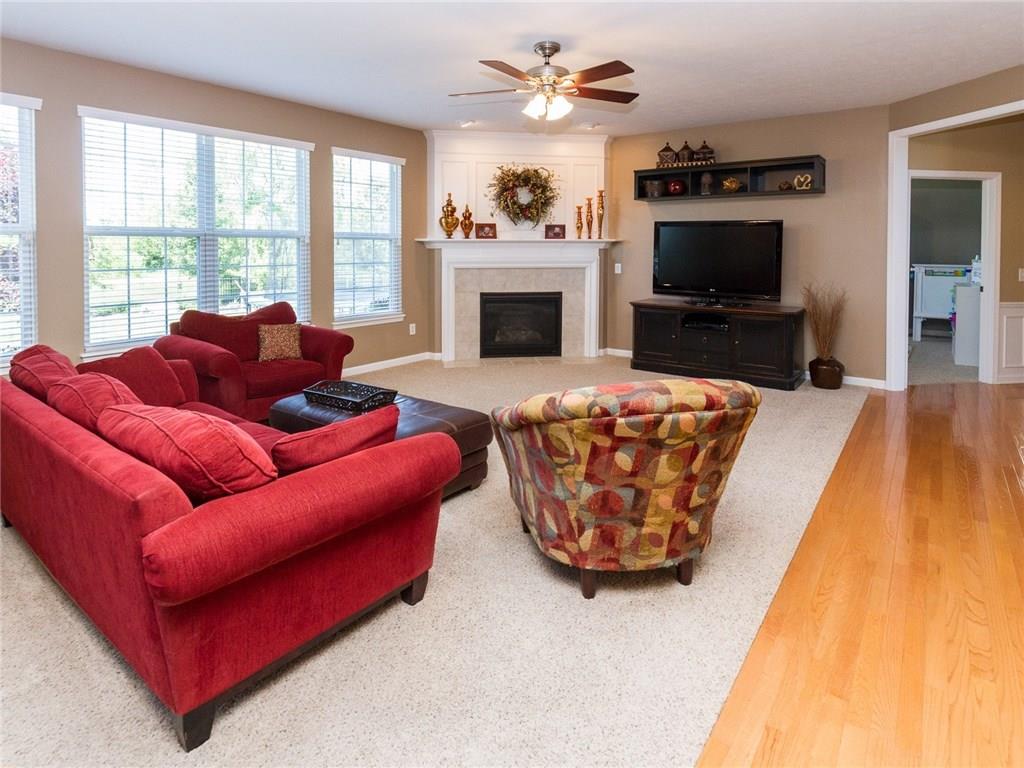 9280 Windrift Way, Zionsville, IN 46077