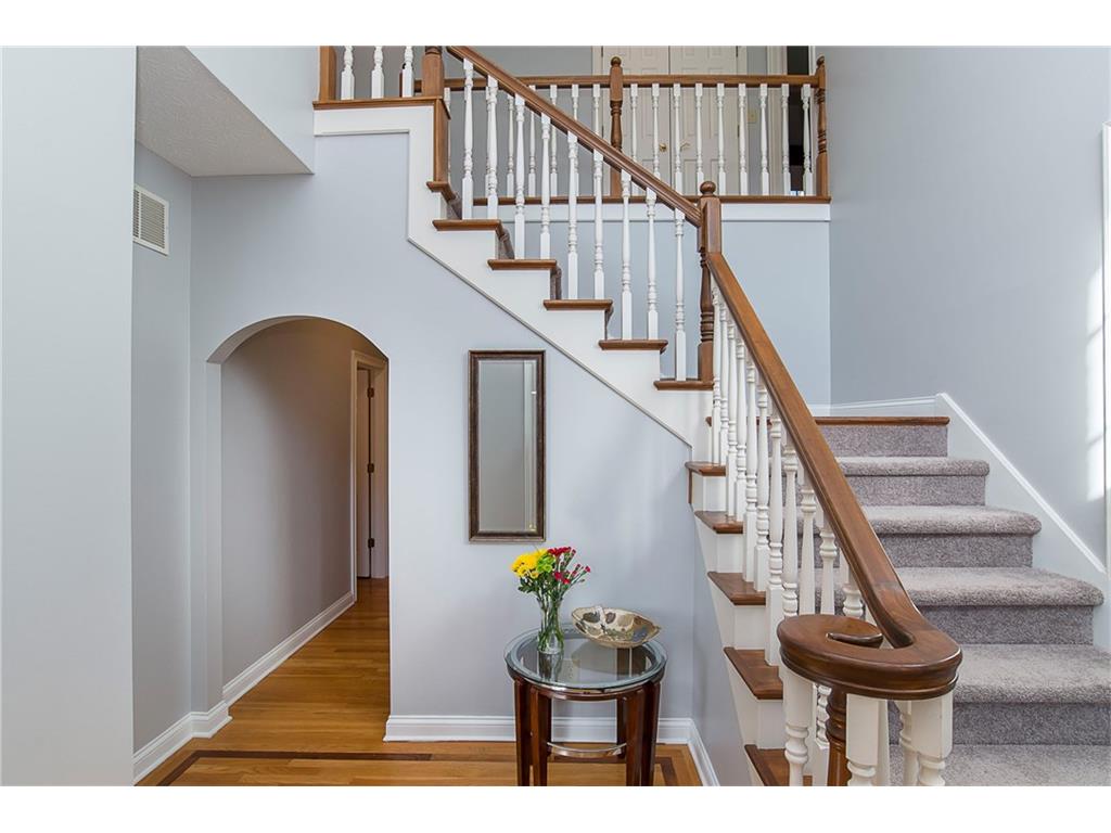 9917 Oak Ridge Drive, Zionsville, IN 46077