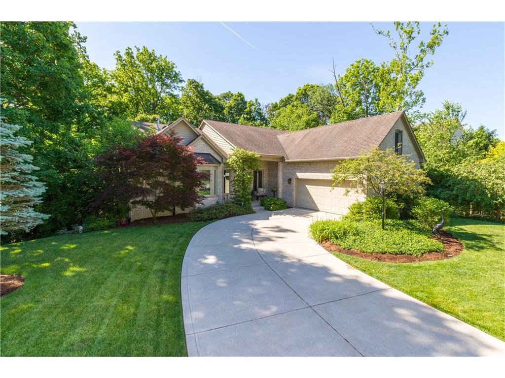 1185 Woodside Court, Zionsville, IN 46077