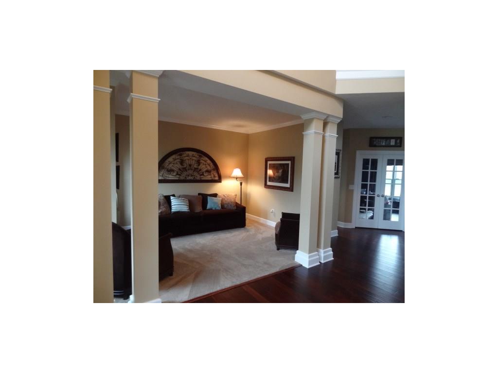 9074 Stonington Place, Zionsville, IN 46077
