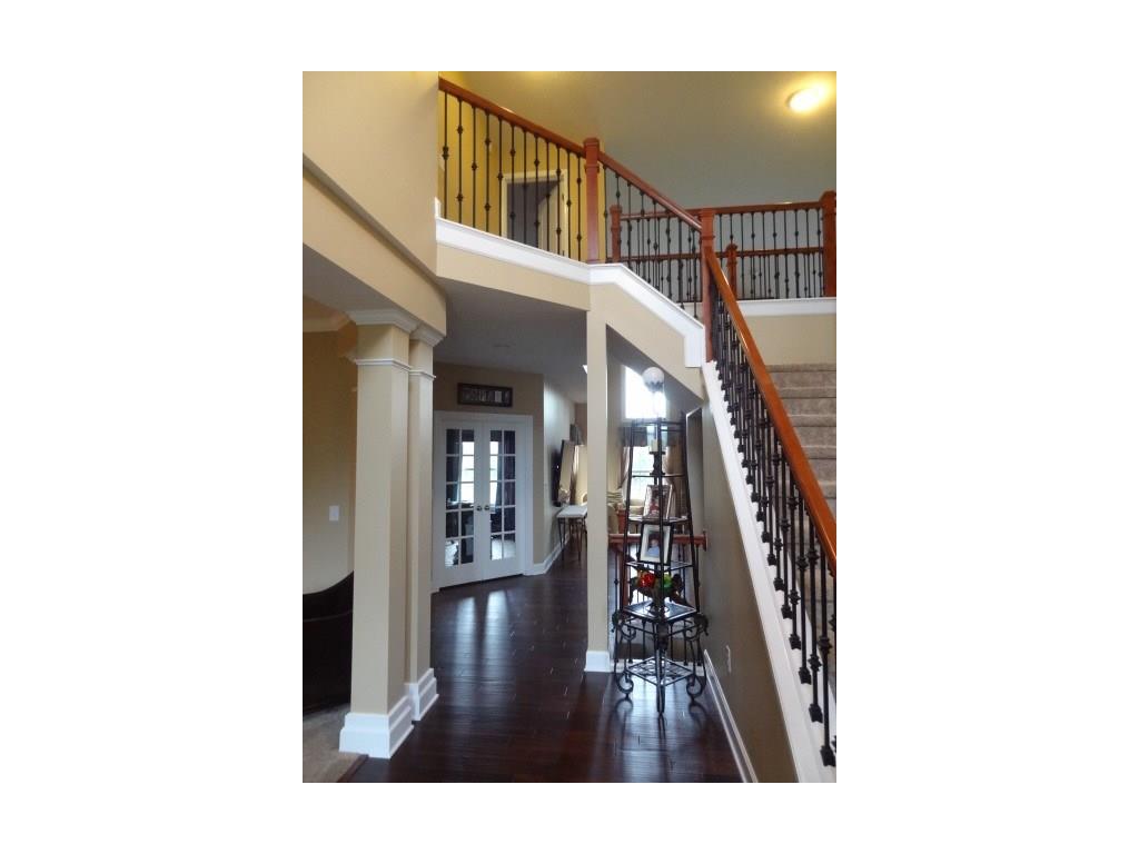 9074 Stonington Place, Zionsville, IN 46077