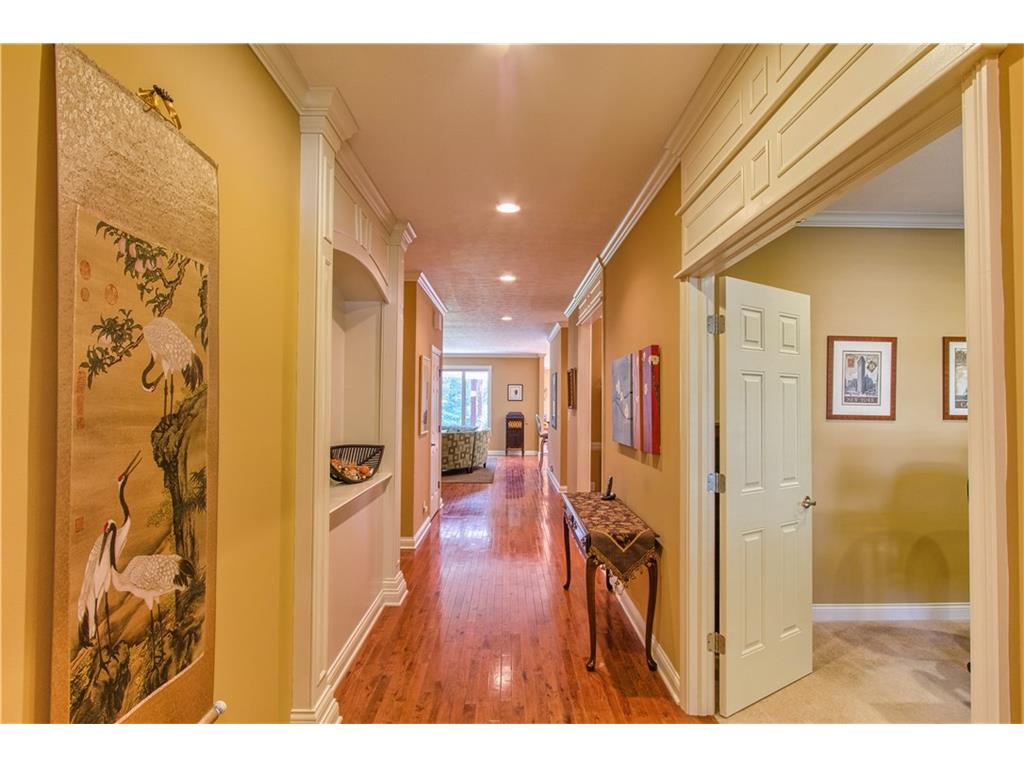 904 Nottinghill Court, Avon, IN 46123