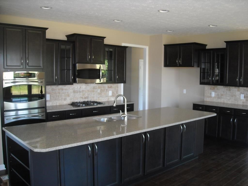2467 Stonehaven Way, Avon, IN 46123
