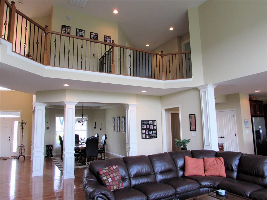 2141 Banburry Place, Avon, IN 46123