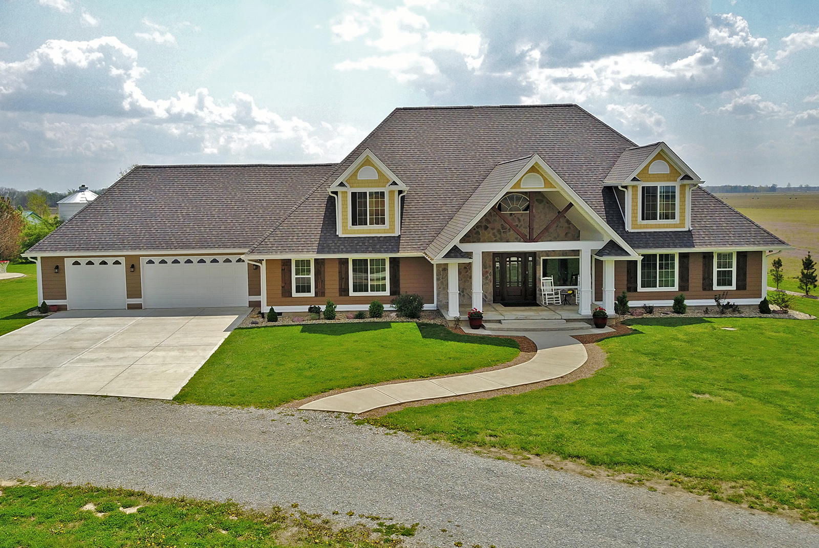 2933 E 900 N, Edinburgh, IN 46124