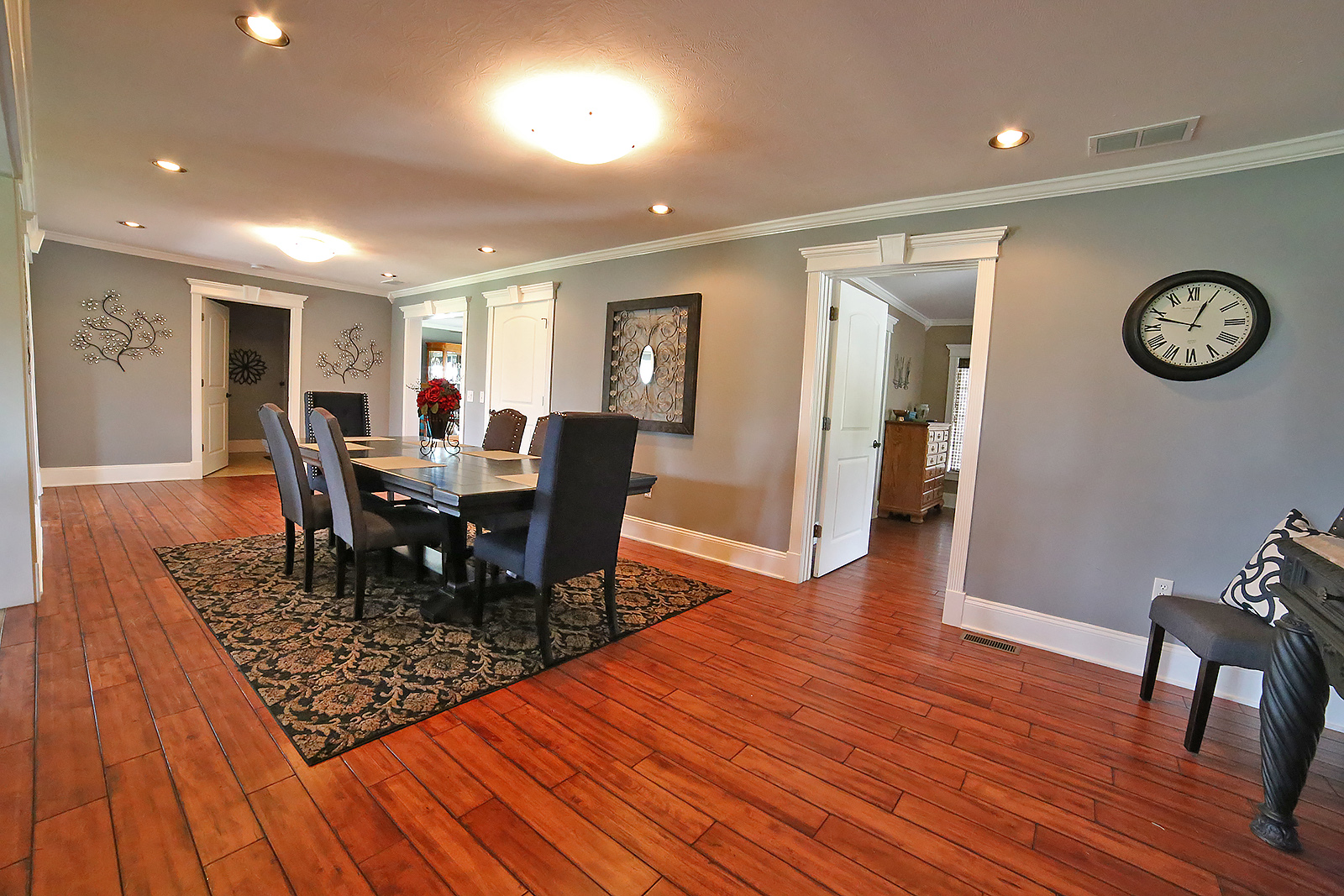 2933 E 900 N, Edinburgh, IN 46124