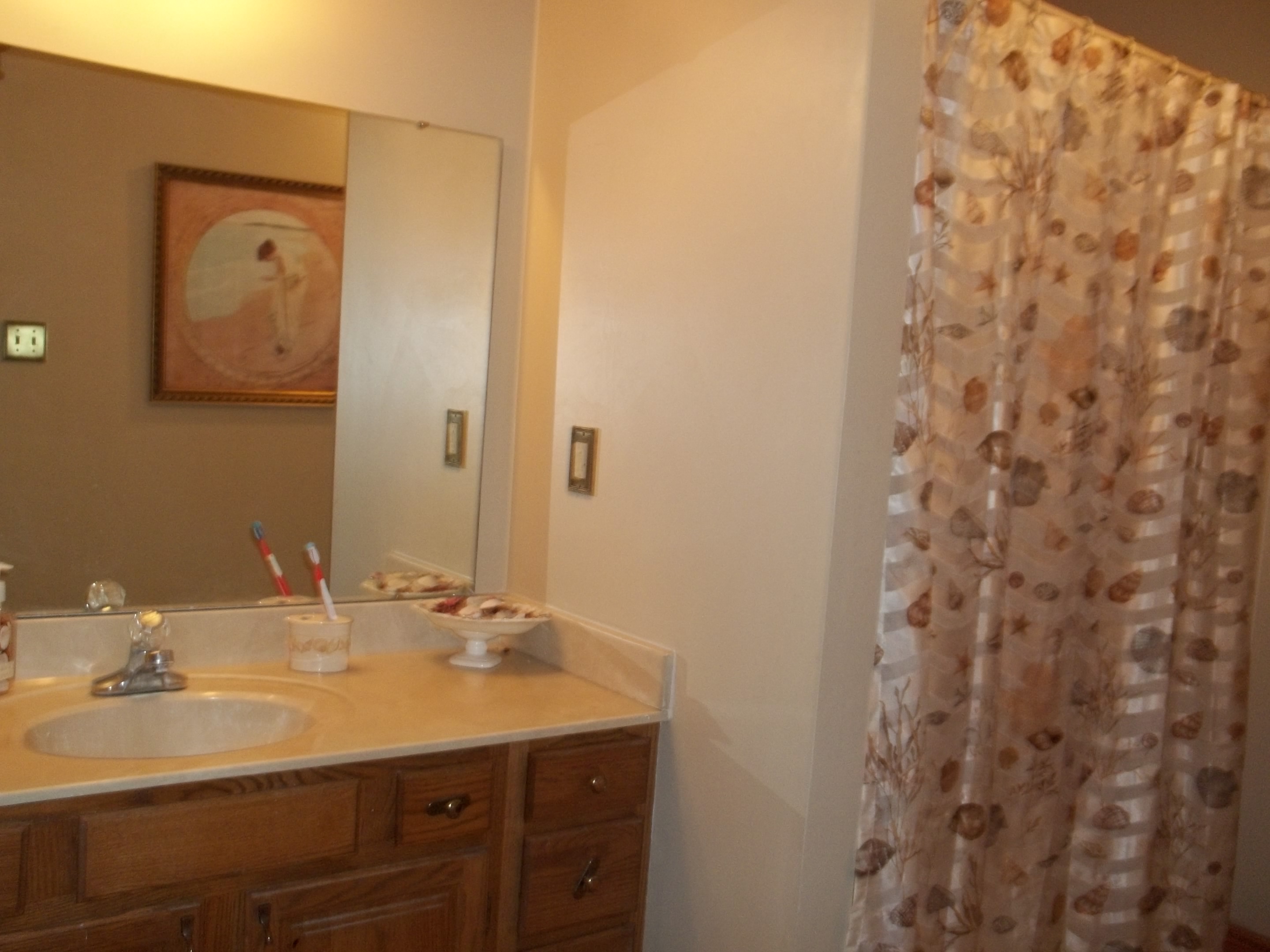 1041 Silver Creek Court, Greenwood, IN 46142
